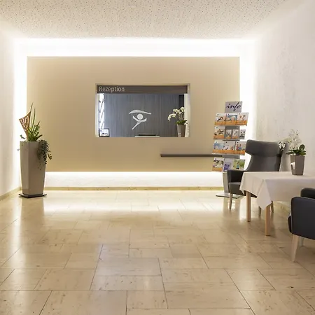 Gesundheitszentrum Helenenquelle Hotel *